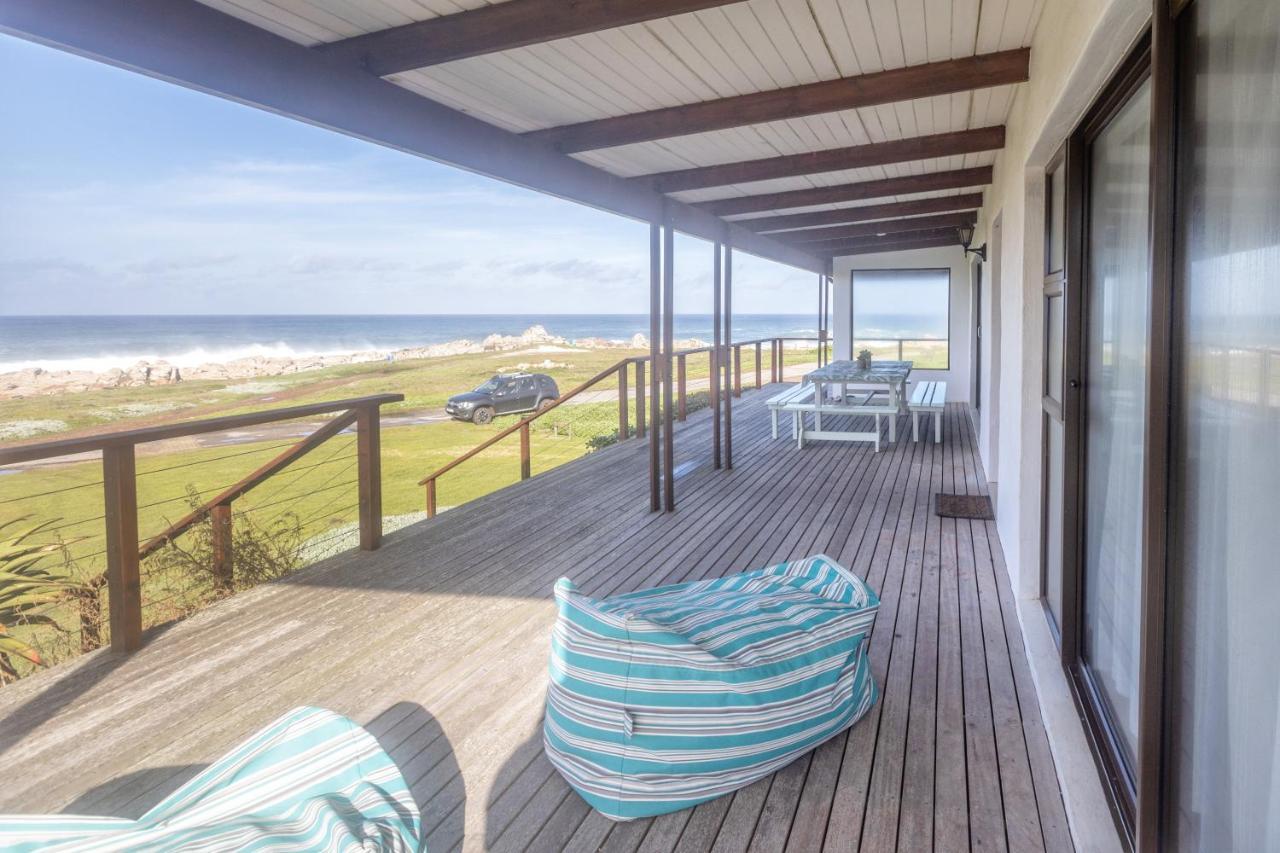 The Beauty Of The Wildside 3 Bedroom * Cape St. Francis